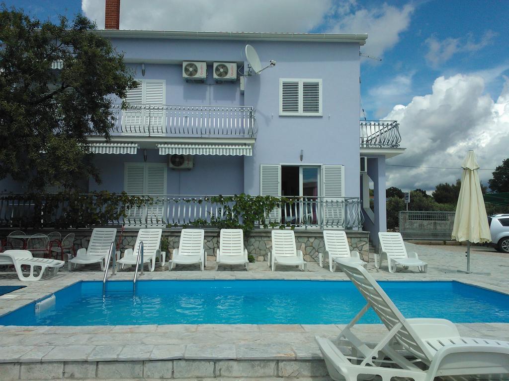 Apartments Jerine Tribunj (Sibenik-Knin) Quarto foto